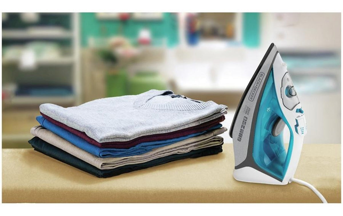 Ferro de Passar Roupa FX3060 Base Antiaderente Azul e Branco 110V